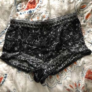 Floral drawstring short